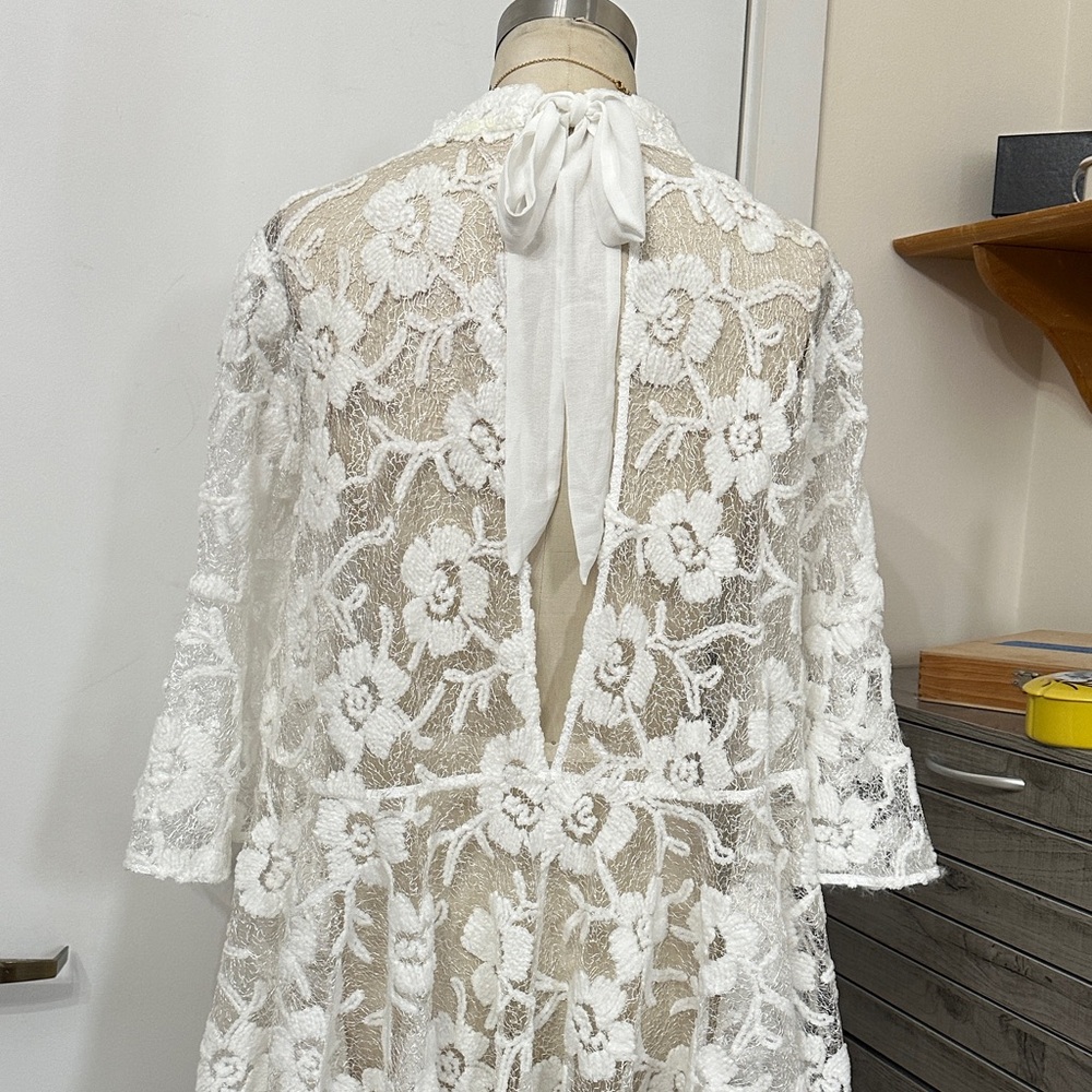Free People White Floral Lace Dress see through gorgeous lace🤩🤩🤩 - Picture 5 of 15
